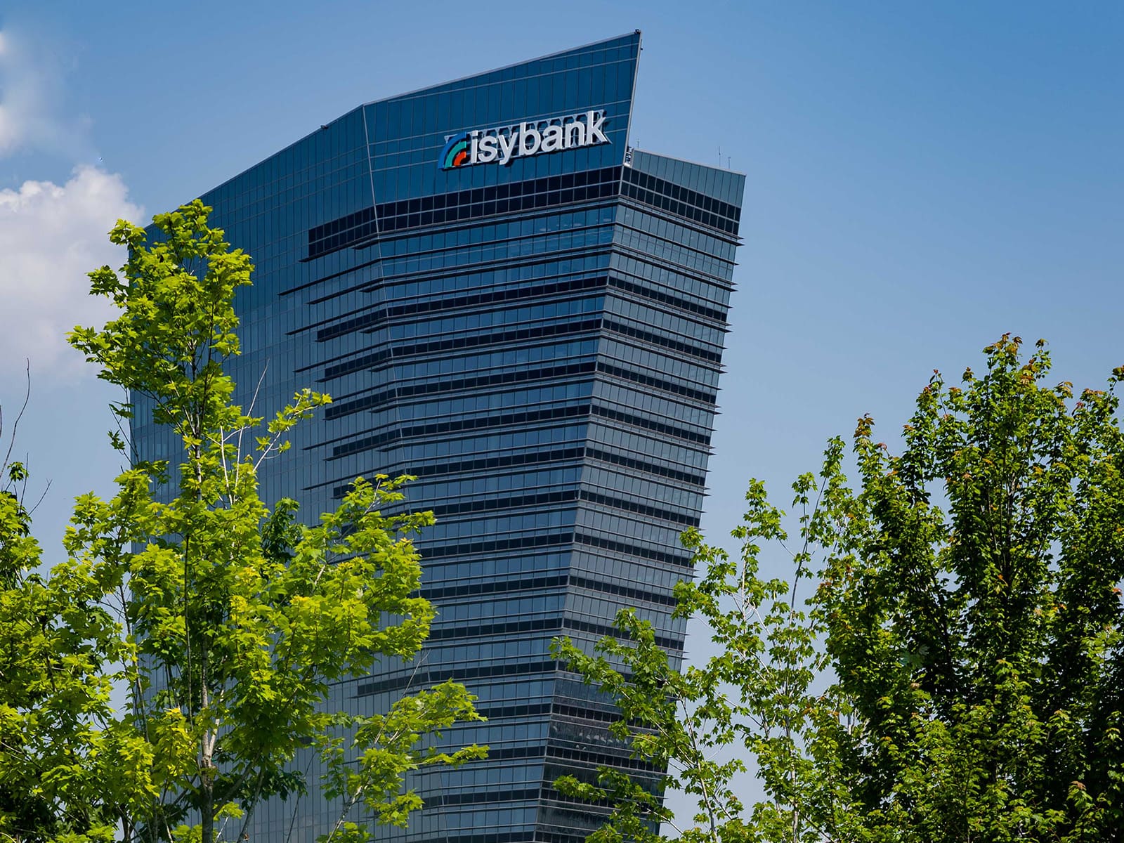foto di La nuova sede Isybank? Una scheggia di sosteniblità
